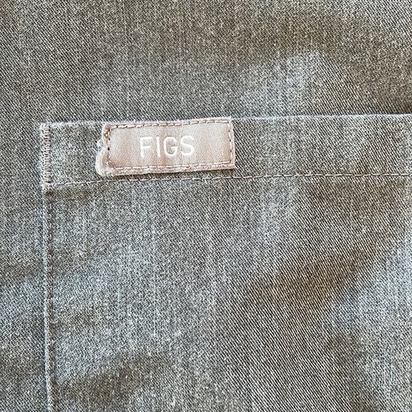 Figs gray size small euc. Catarina top and jogger bottom - Picture 6 of 8